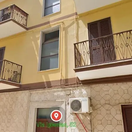 Santa Lucia Apartment *